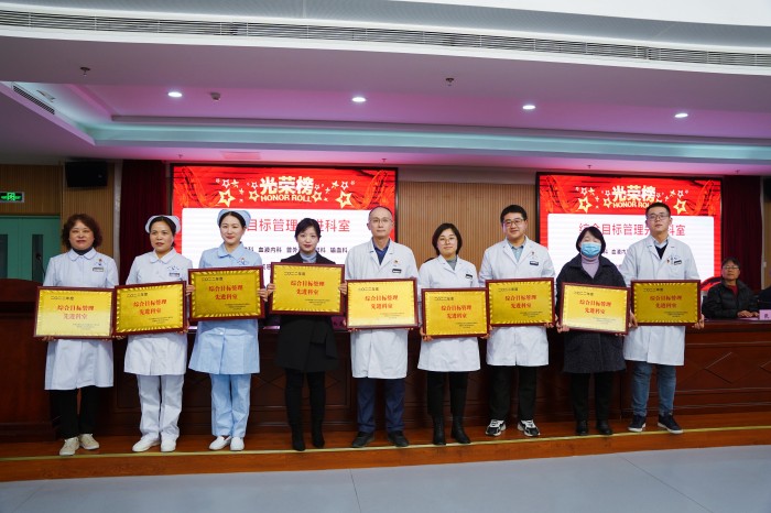 1677201916679056579.jpg 表很脏2_副本.jpg