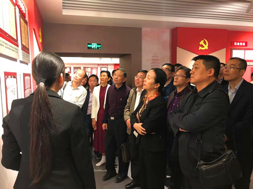 微信图片_20191025100556_副本.jpg