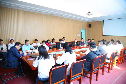 1571198040253052048.jpg 院领导调研会_副本.jpg