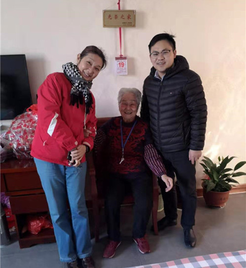 邓书记.jpg